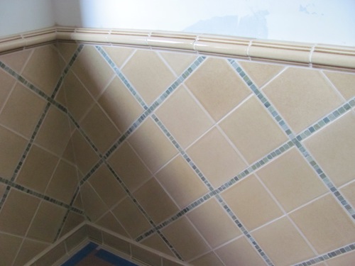 Wall tile